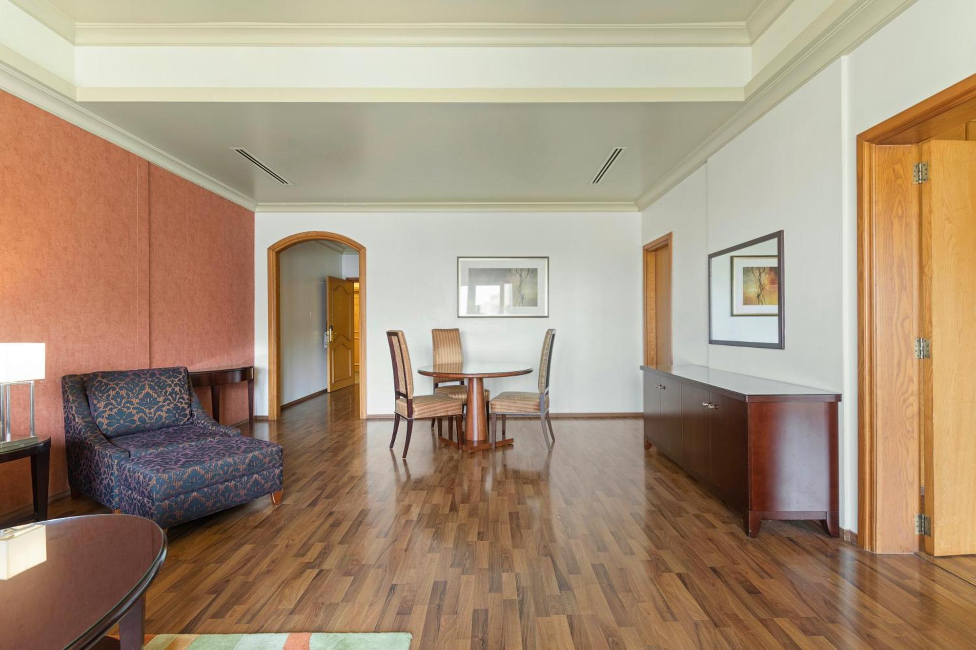 Al Khoory Al Barsha Апарт-готель 3*